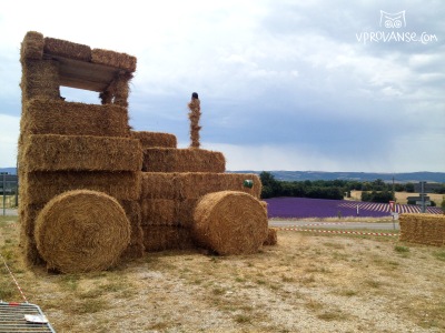 traktor char tractor provence lavande lavender